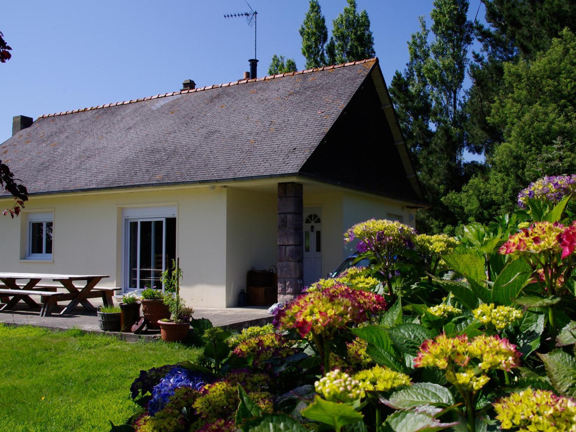 Chatelet Camelot Plouha Luaran gambar